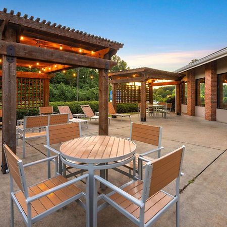 Baymont By Wyndham Lagrange Hotel Luaran gambar